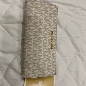 Michael Kors wallet